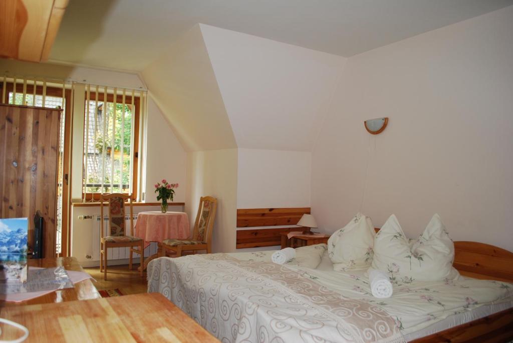 Bialy Dworek Bed & Breakfast Zakopane