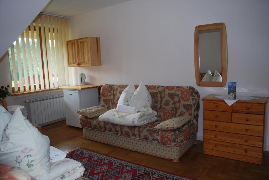 Bed & Breakfast Bialy Dworek